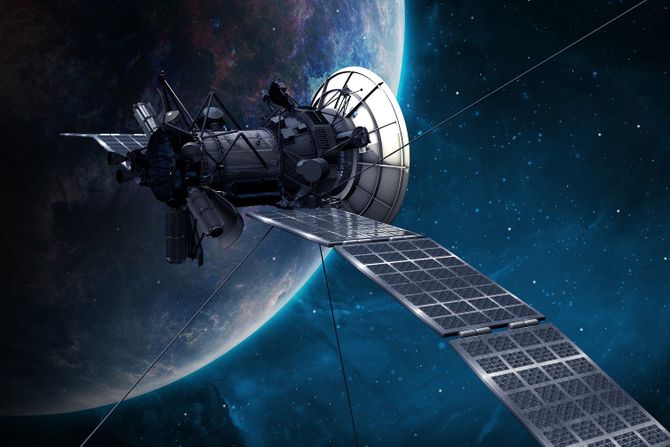 Satelit Satelit