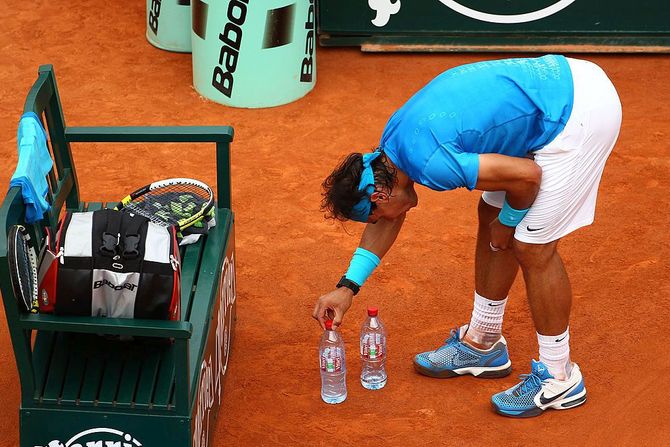 Rafael Nadal, flašice, sujeverje, ritual