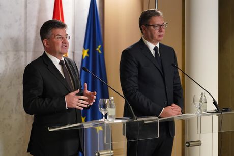 Aleksandar Vučić i Miroslav Lajčak Aleksandar Vučić i Miroslav Lajčak