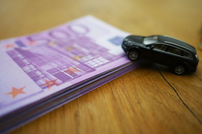 Kupovina automobila, Novac, Pare Kupovina automobila, Novac, Pare