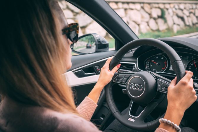 žena vozač, auto, kola