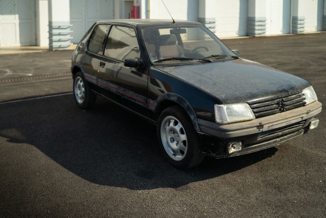 Peugeot 205 GTi