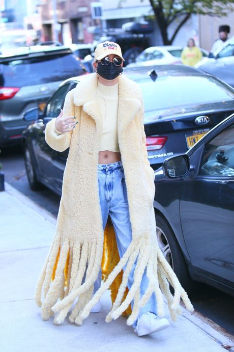 Hailey Bieber Hailey Bieber