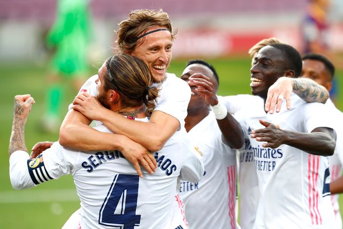 FC FK Real Madrid - Barselona Barcelona FC FK Real Madrid - Barselona Barcelona