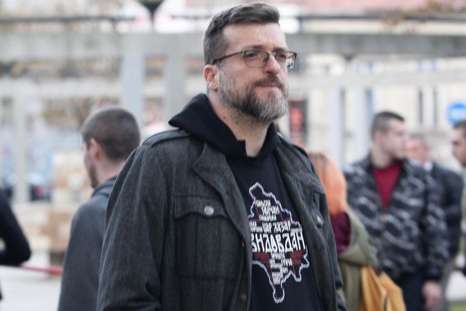 Ekonomski fakultet, okupljanje protest protiv migranata izbeglica Ekonomski fakultet, okupljanje protest protiv migranata izbeglica
