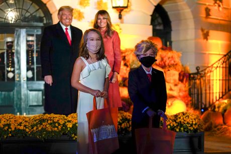 Donald Melanija Tramp Noć veštica Bela kuća Donald Melanija Tramp Noć veštica Bela kuća