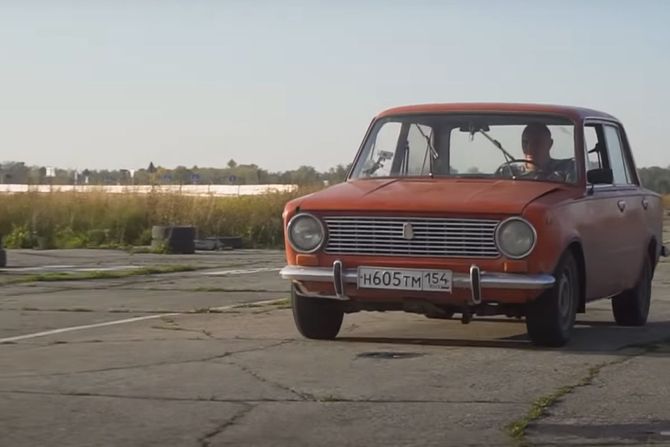 Lada, Garaža 54