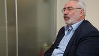 Napadnut Branimir Nestorović: Vređali ga, psovali i gurali na protestu u Obrenovcu