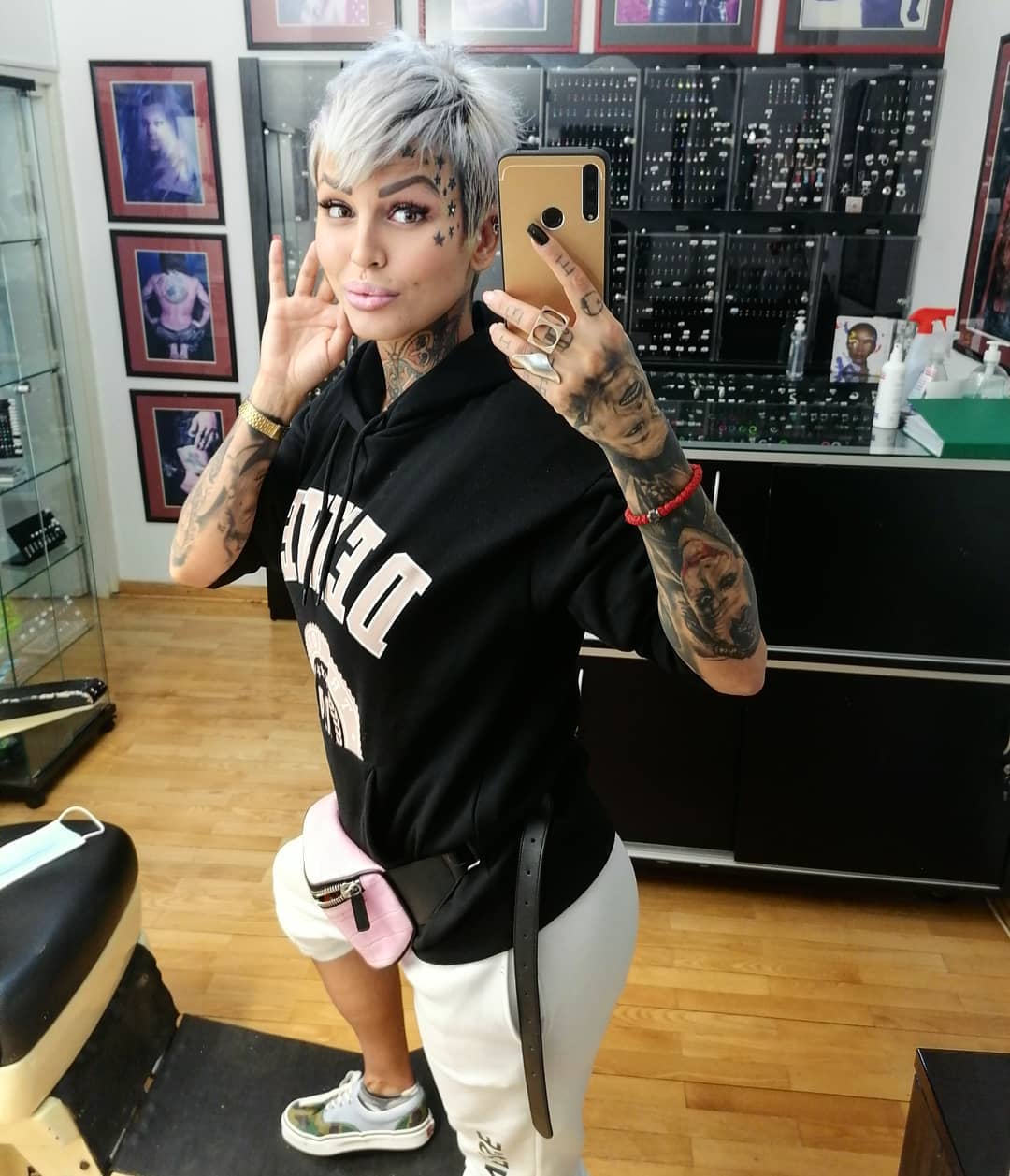 "Imam dijagnozu već šest godina" Bivša zadrugarka o zdravstvenom stanju: "Povremeno imam napade"