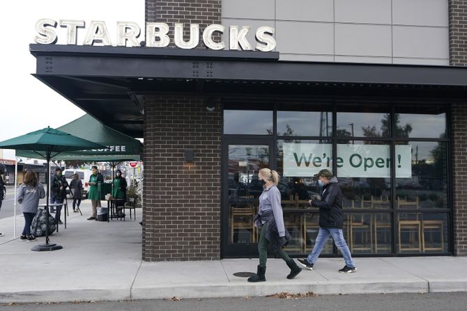 Starbucks, Starbaks, kompanija, logo