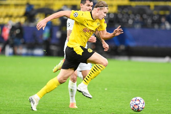 Borussia Dortmund and Zenit Saint Borussia Dortmund and Zenit Saint