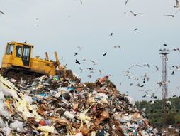 Deponija, đubre, bager