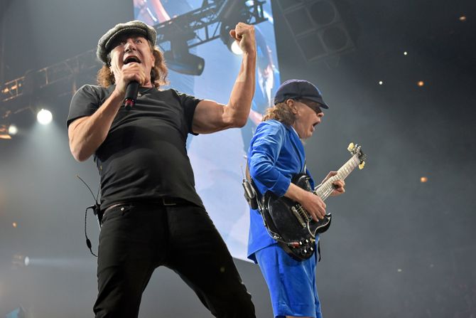 AC/DC, AC DC