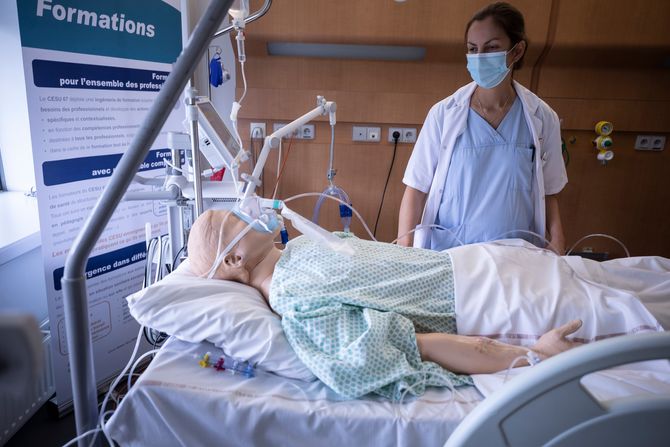 Pacijent bolesnik doktori sestre bolnica koronavirus Pacijent bolesnik doktori sestre bolnica koronavirus