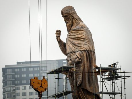 Postavljanje spomenika Stefanu Nemanji Postavljanje spomenika Stefanu Nemanji