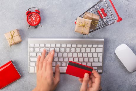 novogodišnji pokloni, online kupovina, kreditna kartica