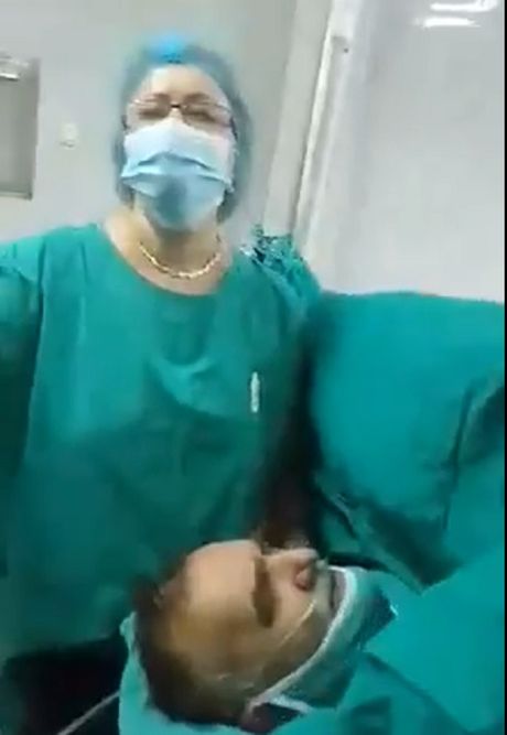 Pevanje u operacionoj sali Pevanje u operacionoj sali