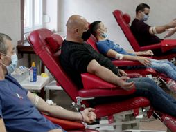 DAVAOCI KRV MED Dobrovoljni davaoci krvi, Institut za transfuziju krvi Srbije