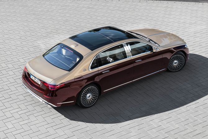 Mercedes-Maybach S-klasa 2021