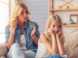 Majka mama ćerka svađa