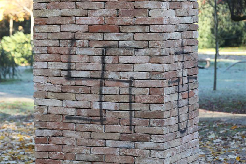 Muškarac iz Osijeka crtao grafite protiv Srba i Jevreja, sud ga proglasio krivim! Evo kakvu je kaznu dobio