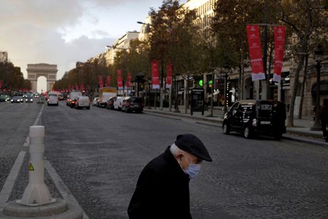 Francuska Pariz koronavirus Francuska Pariz koronavirus