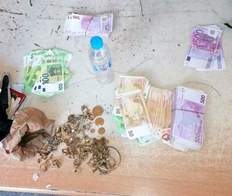 Zaplena novac nakit carina Zaplena novac nakit carina