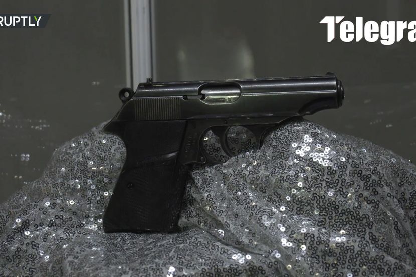 Od Sada Pistolj Dzejms Bonda Koji Je Koristio Son Koneri Moze Biti Vas Telegraf Rs