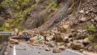Klizište izazvano jakom kišom sručilo se niz brdo, zaustavilo se tik pored kuće: Snimci katastrofe u Italiji