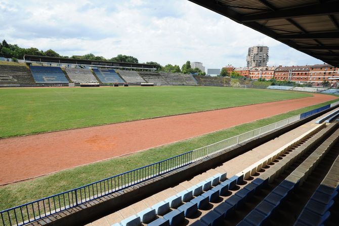 Omladinski Stadion, Karaburma, OFK Beograd