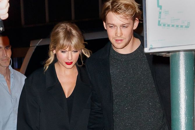 Taylor Swift, Joe Alwyn, Tejlor Svift, Džoi Alvin Taylor Swift, Joe Alwyn, Tejlor Svift, Džoi Alvin