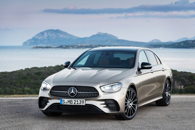 Mercedes-Benz E klasa Mercedes-Benz E klasa