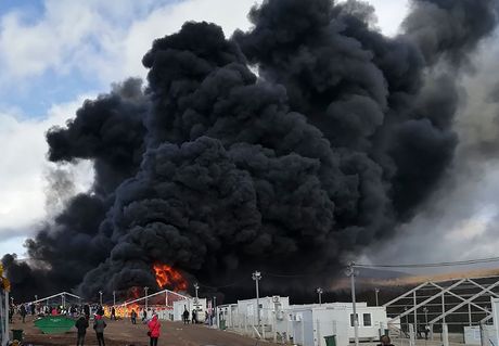 Požar u migrantskom kampu Lipa kod Bihaća Požar u migrantskom kampu Lipa kod Bihaća