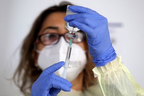 Pfizer BioNTech Fajzer Biotek vakcina koronavirus Pfizer BioNTech Fajzer Biotek vakcina koronavirus
