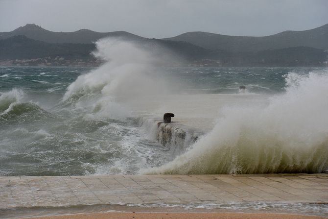 Zadar Hrvatska nevreme Jadransko more oluja talasi