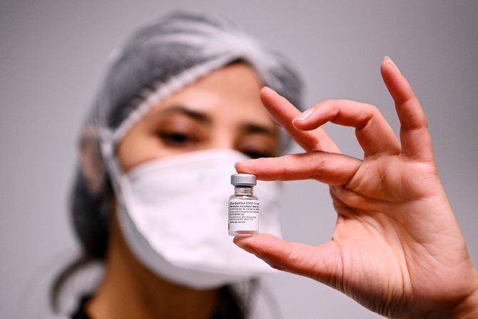 Pfizer BioNTech Fajzer Biotek vakcina koronavirus