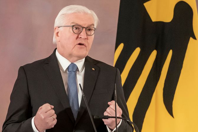 Frank Walter Steinmeier , Frank Valter Štajnmajer Frank Walter Steinmeier , Frank Valter Štajnmajer