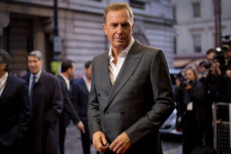 Kevin Costner, Kevin Kostner