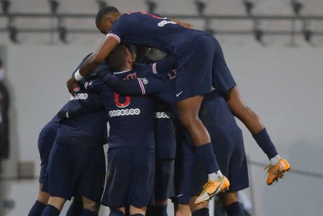 PSG PSŽ slavlje trofej PSG PSŽ slavlje trofej