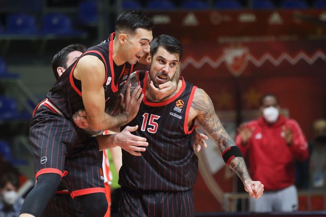 KK Olimpijakos, Kostas Slukas KK Olimpijakos, Kostas Slukas