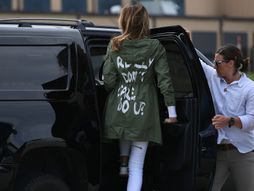 Fotografije koje su obeležile mandat Donalda Trampa, jakna, Melanija Tramp