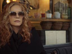 Mišel Fajfer, FRENCH EXIT