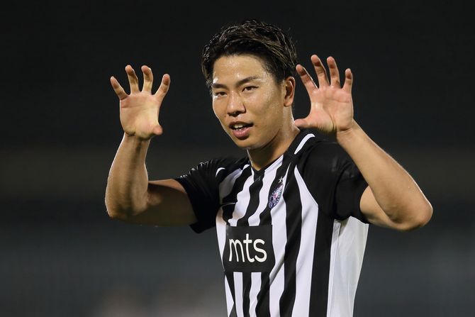 Takuma Asano, FK Partizan