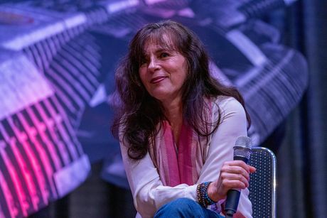 Mira Furlan Mira Furlan