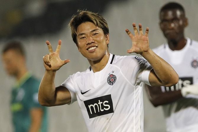 Takuma Asano, FK Partizan