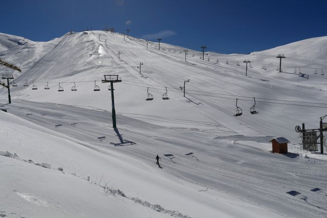 Zima, sneg, skijanje, skijalište, odmor, planina