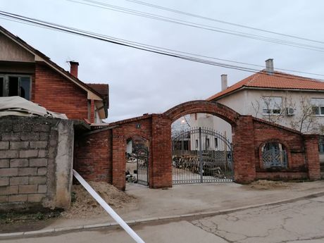 Popovac, sukob, napad nožem Popovac, sukob, napad nožem