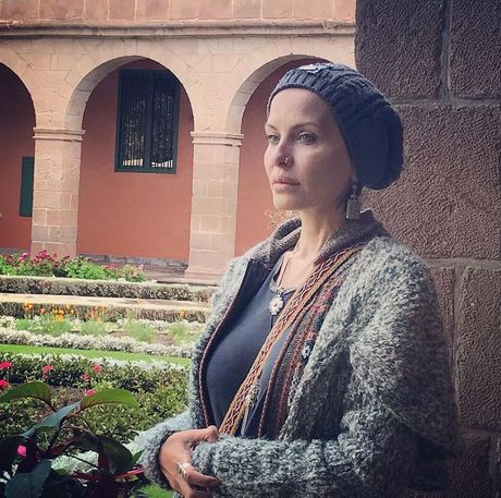 Elena Karić Elena Karić