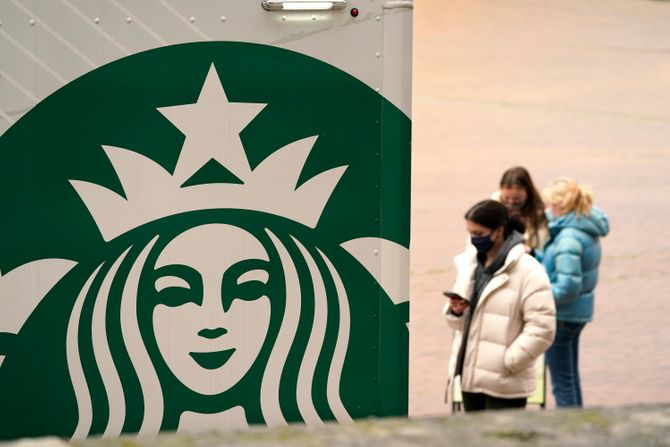 Starbucks, Starbaks, kompanija, logo