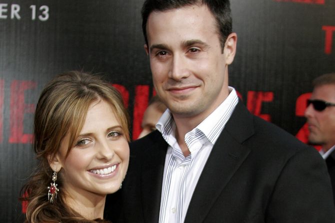 Freddie Prinze Jr. and wife Sarah Michelle Gellar